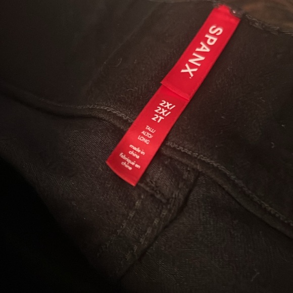 SPANX FLARE JEANS CLEAN BLACK 20326T 2X/2TG TALL NEW WITH TAGS - Picture 5 of 6